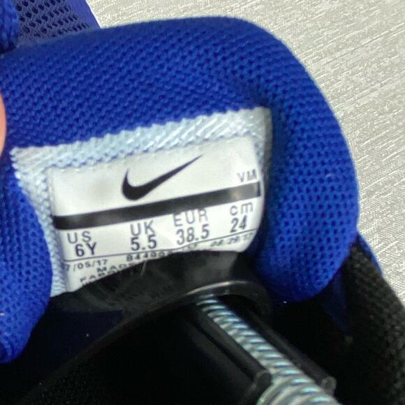 Nike Flex Experience RN5 Blue‎ size 6Y boys - Picture 7 of 10